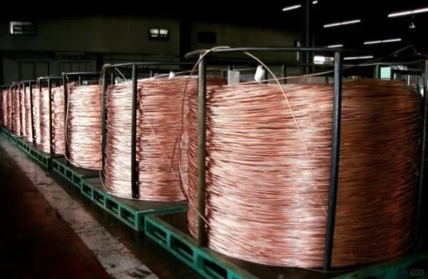 铜价：一万美元