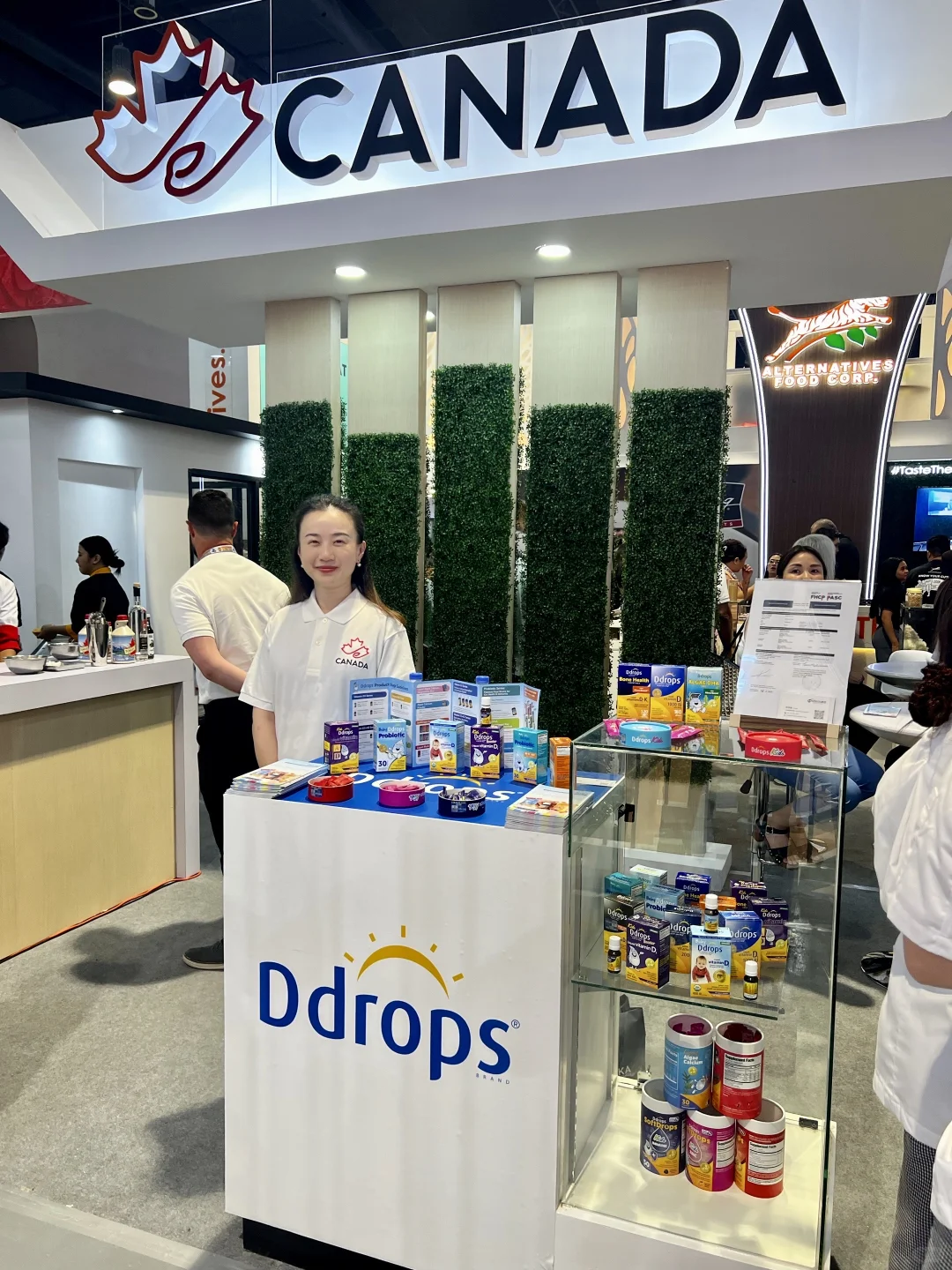 滴卓思空降马尼拉WOFEX，加拿大农业部长亲临