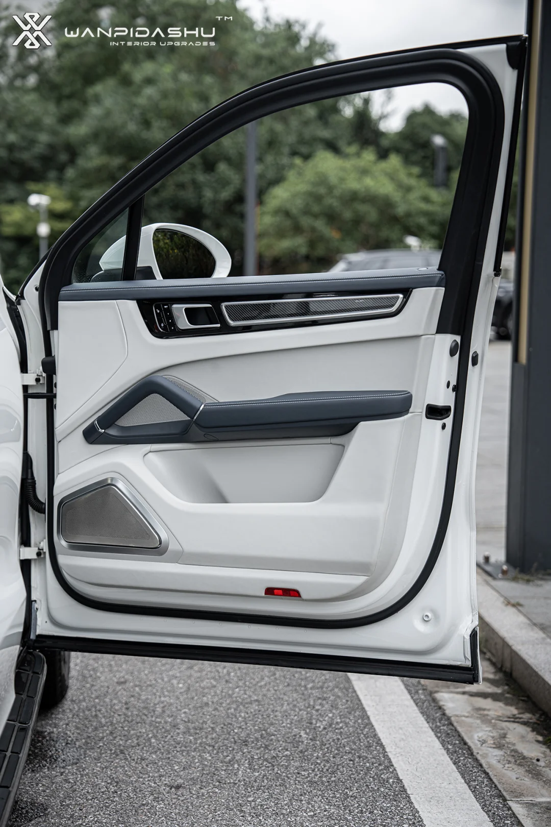 卡宴高级感配方:石墨蓝+哑灰