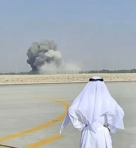 印度“光辉”战机在迪拜航展坠毁