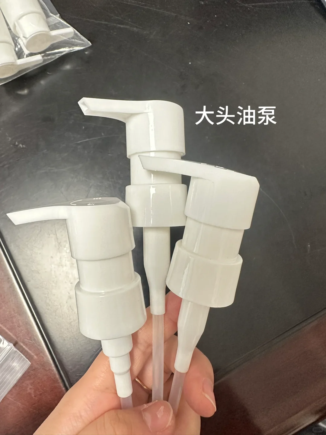 哇塞！这家泵头厂应有尽有