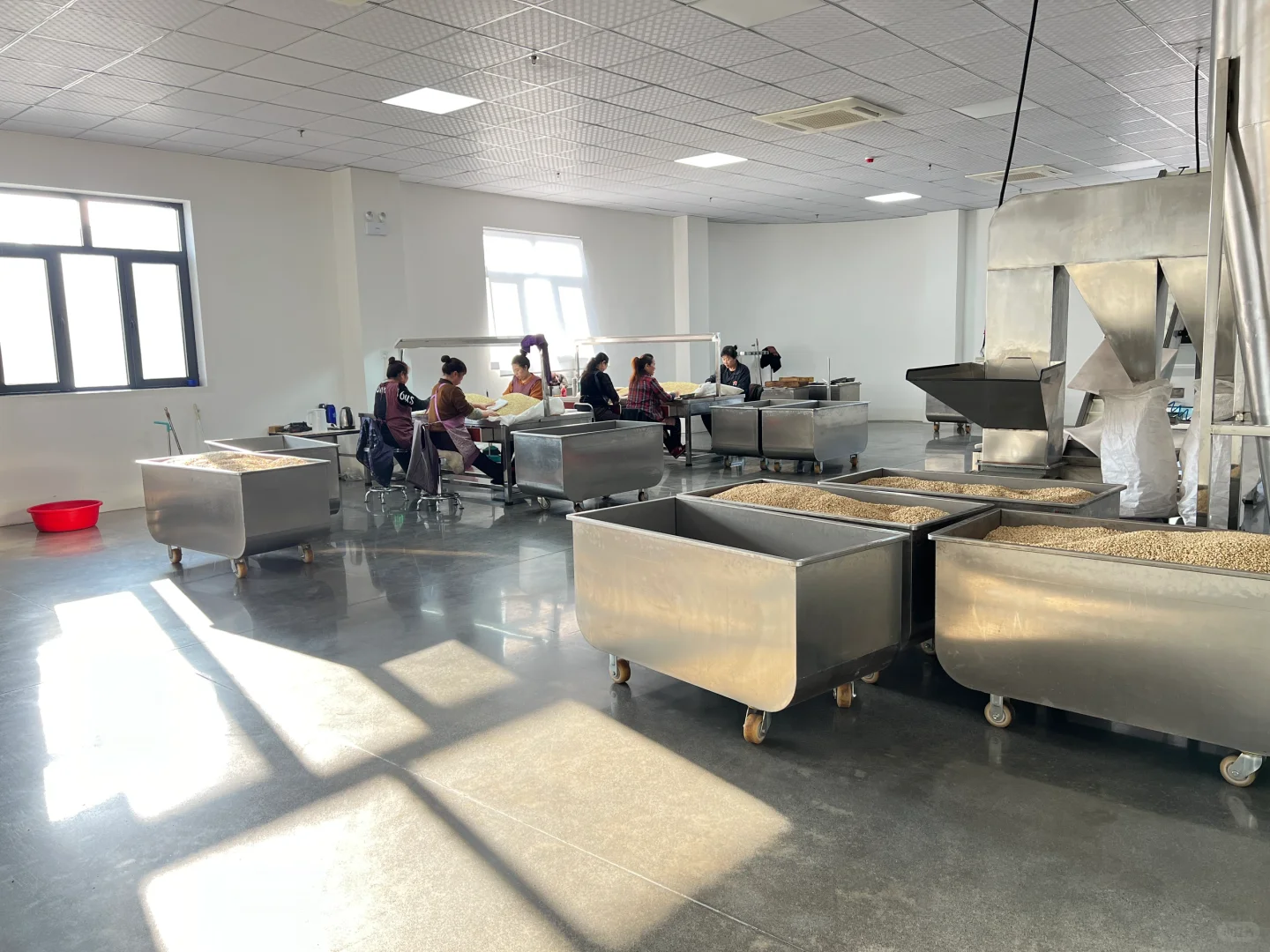 秀一下，坚果源头工厂寻找合作伙伴啦！