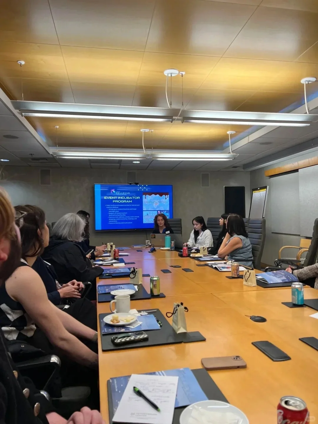 给大家普及一下全英交流流畅沟通什么强度