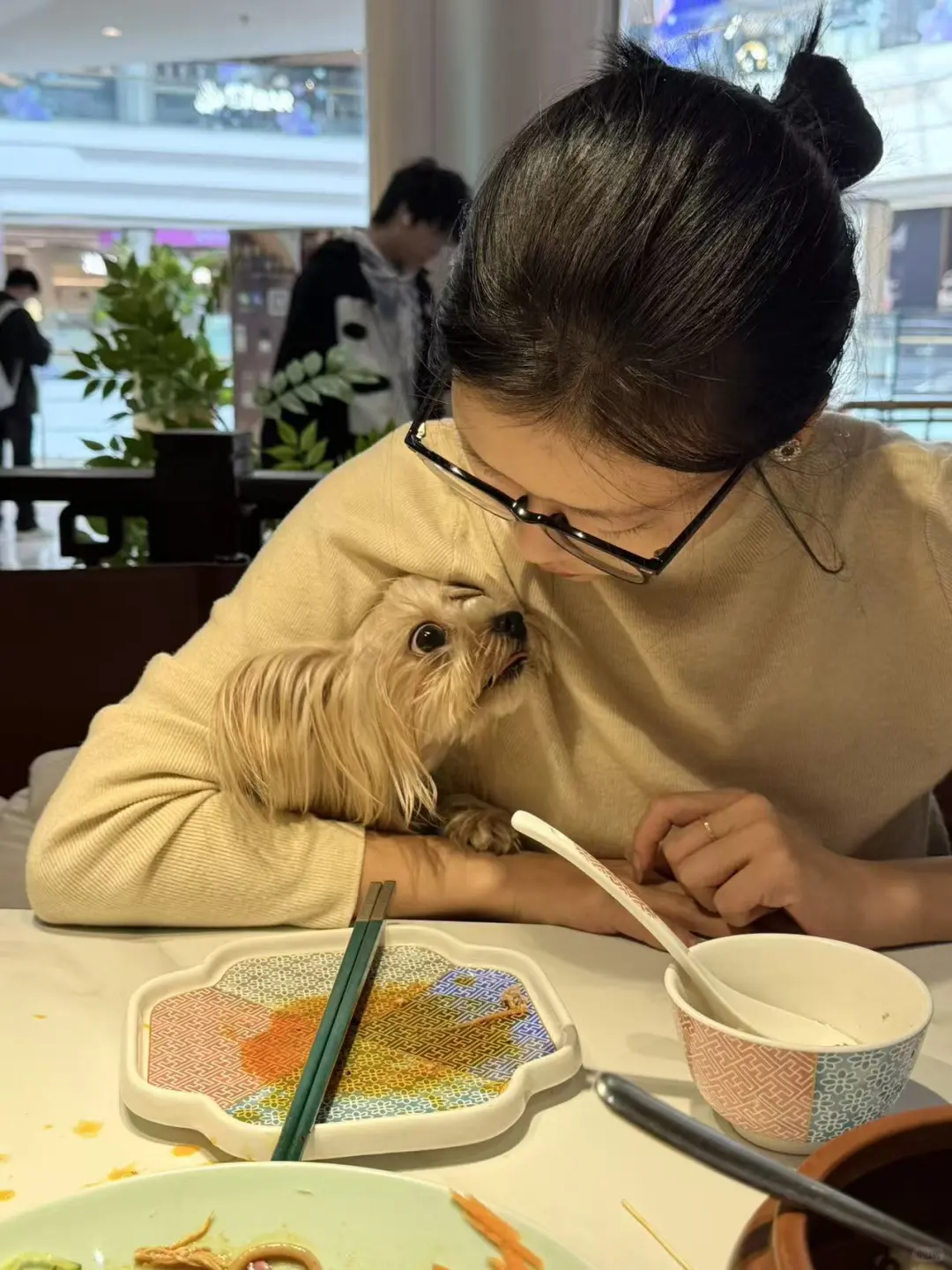 有没有美妆护肤品工厂寻求货源