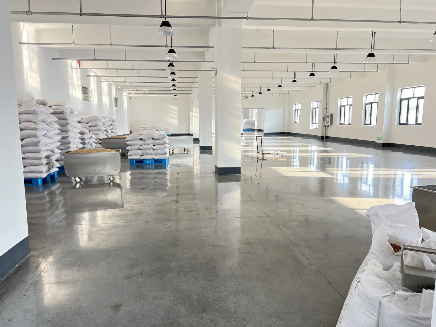 秀一下，坚果源头工厂寻找合作伙伴啦！