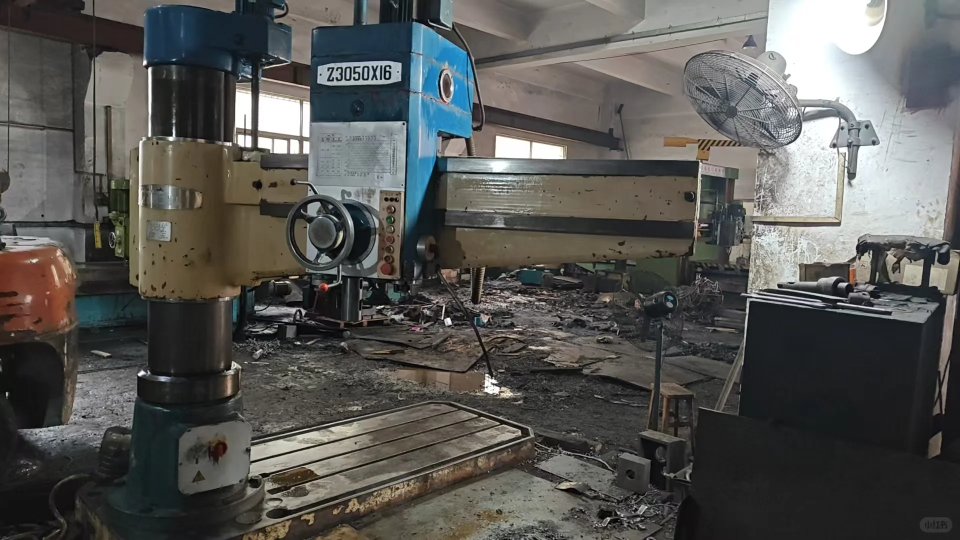 工厂倒闭了，卖完就回老家