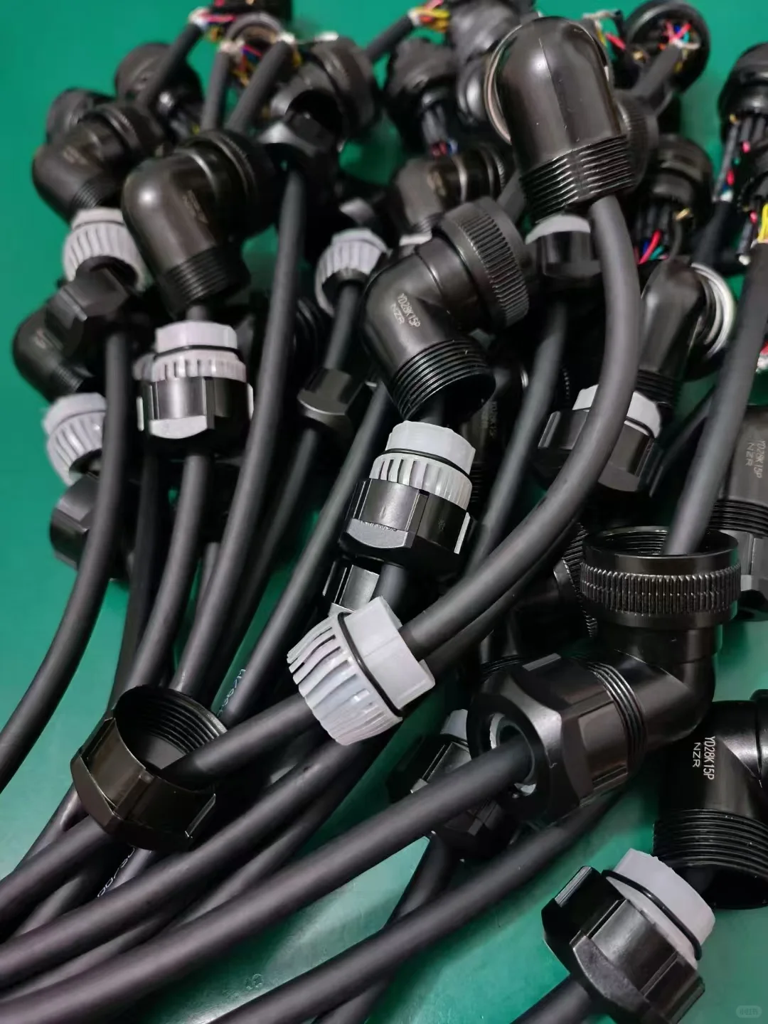 做自动化设备的在忙也要看看设备线束定制工