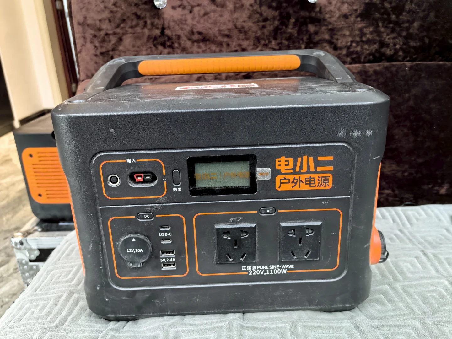 移动电源租赁正浩2400W电小二租赁