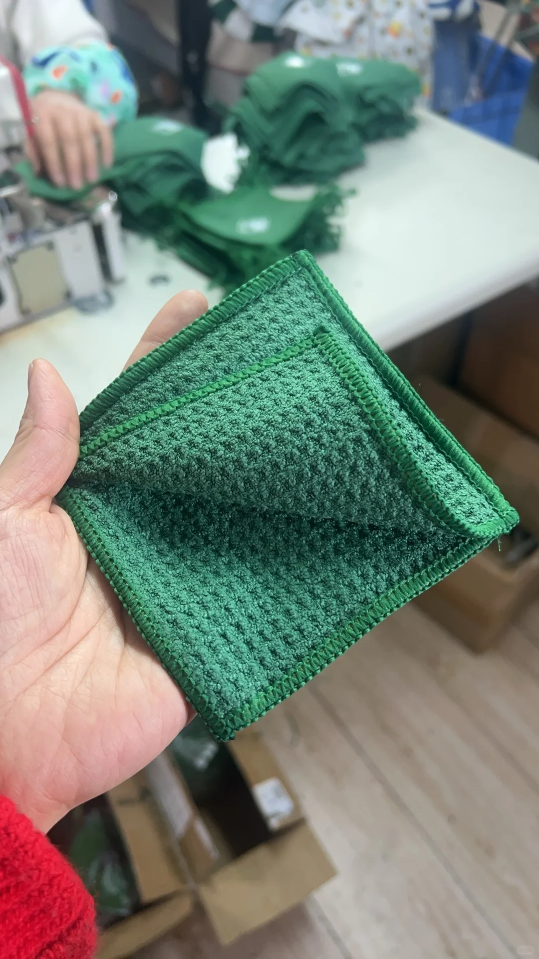 夜深了，外贸人是不是准备上线上班了