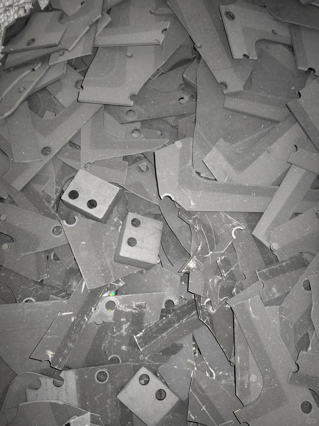 废石墨变废为宝，专业厂家回收助力