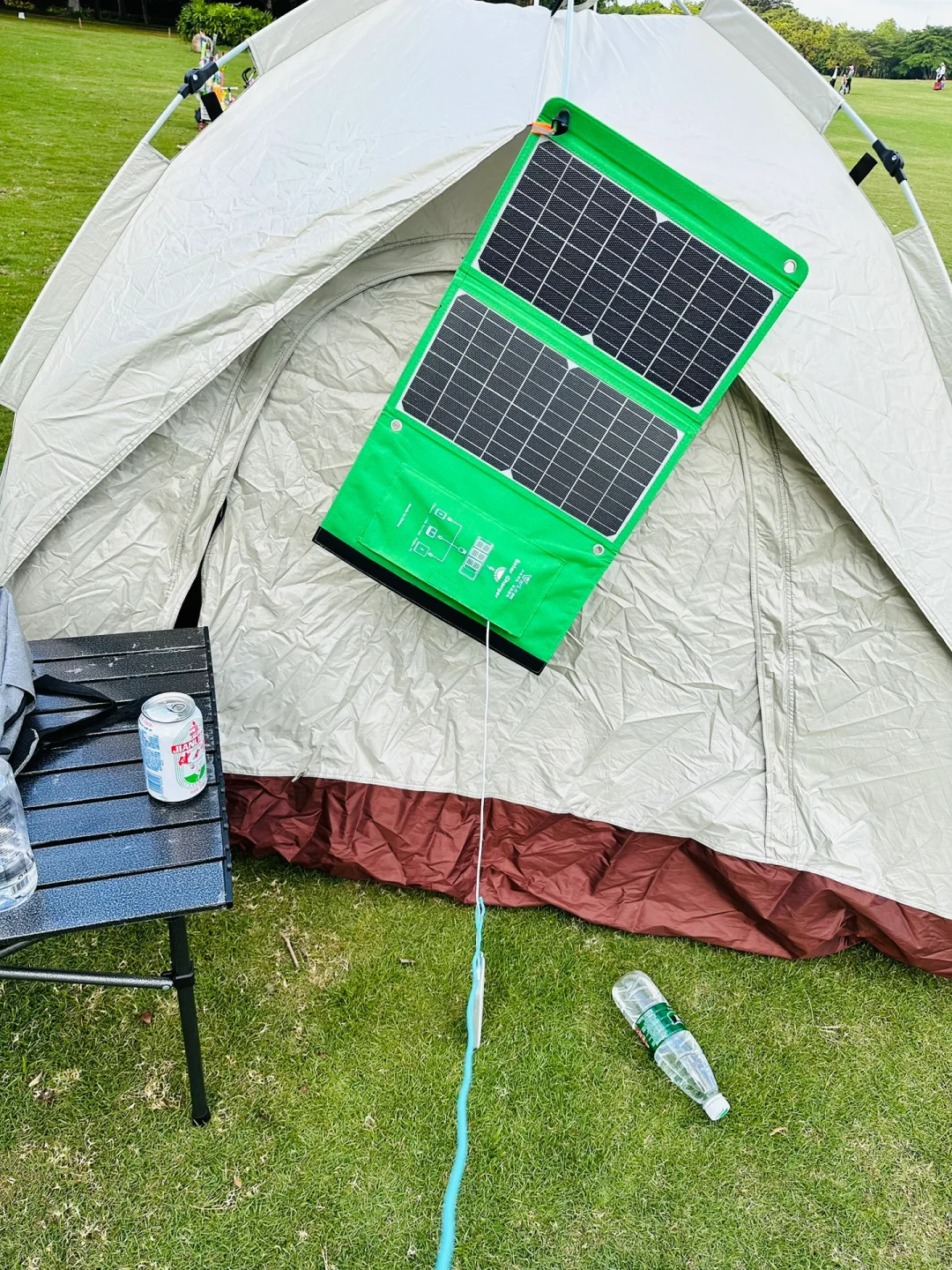 绿色能源～太阳能充电器