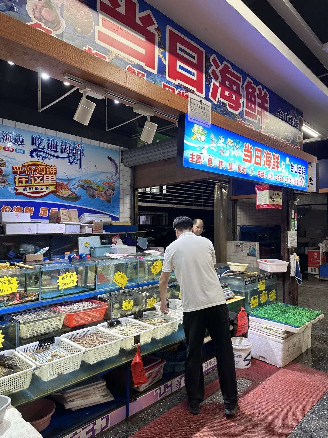 谁在菜市场开烤肉店？鲜到让我一周去三次