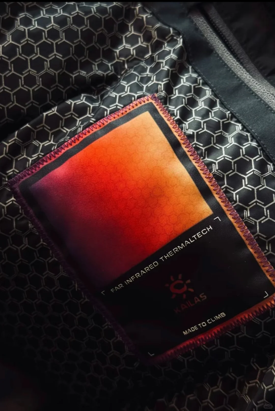 阿斯本硬壳羽绒服：科技与场景全面解析❄