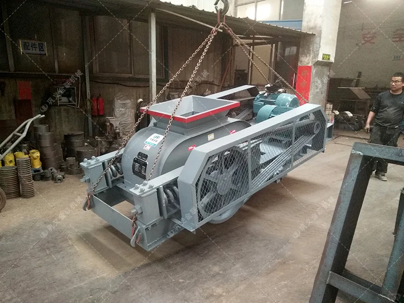 双齿辊破碎机处理石墨，如何避免堵塞问题？