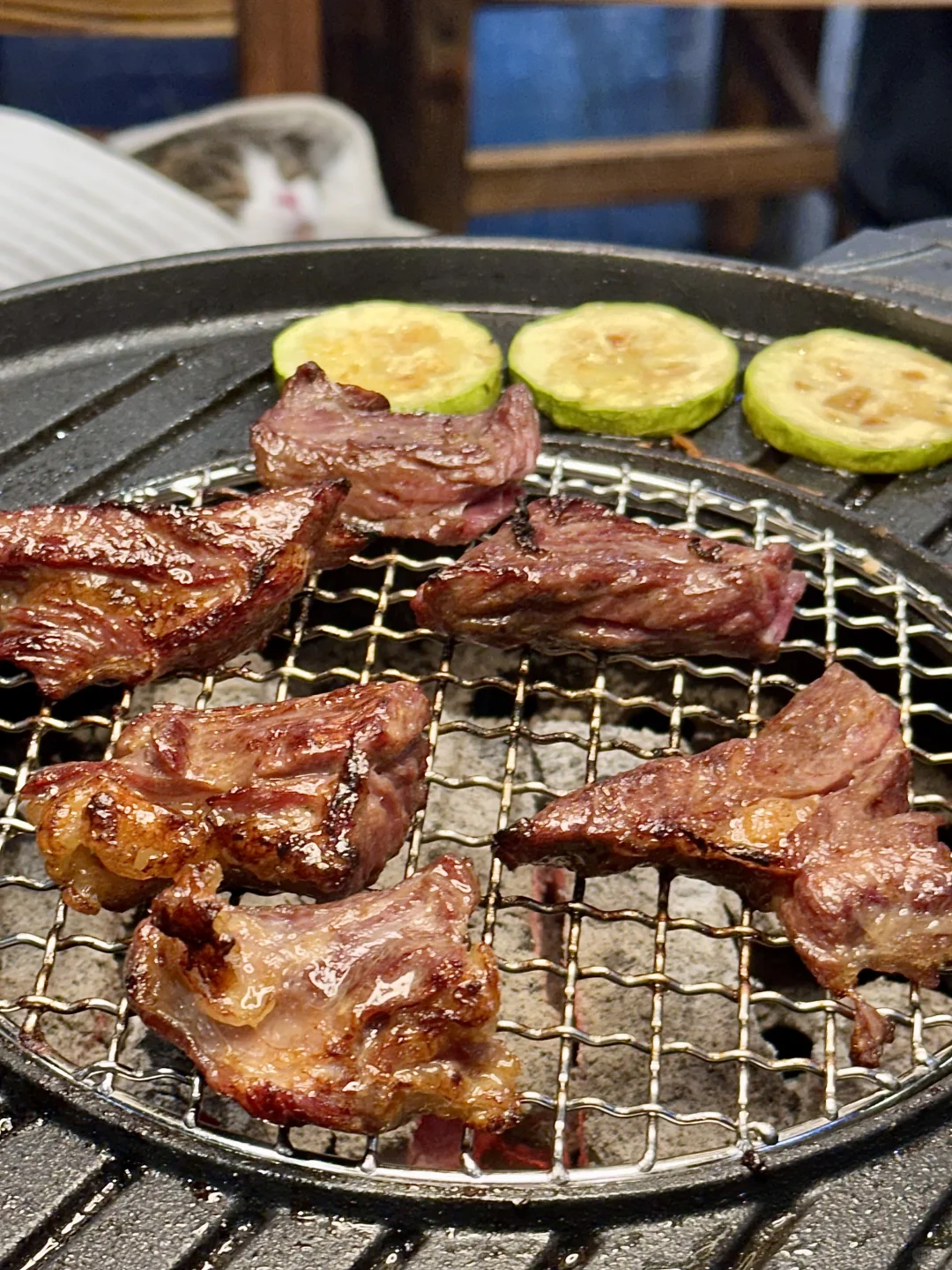 谁在菜市场开烤肉店？鲜到让我一周去三次