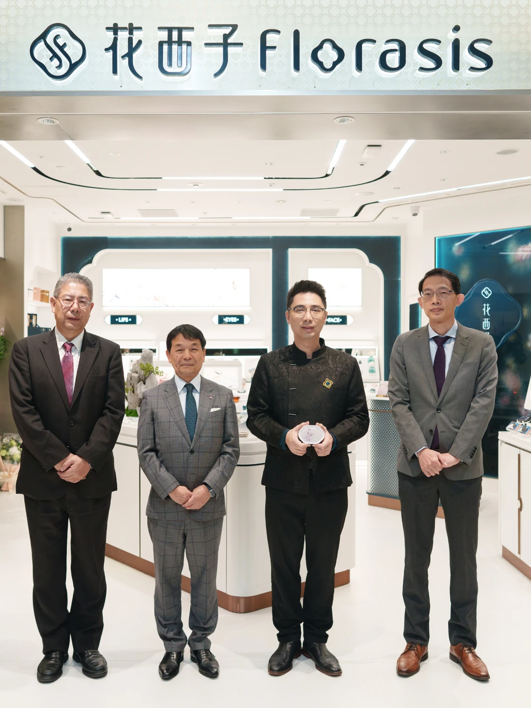 花西子首家海外旗舰店在日本东京银座6开业