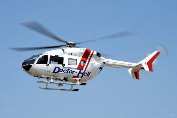 Tomica 红白盒系列97号 医生 直升机Bk117