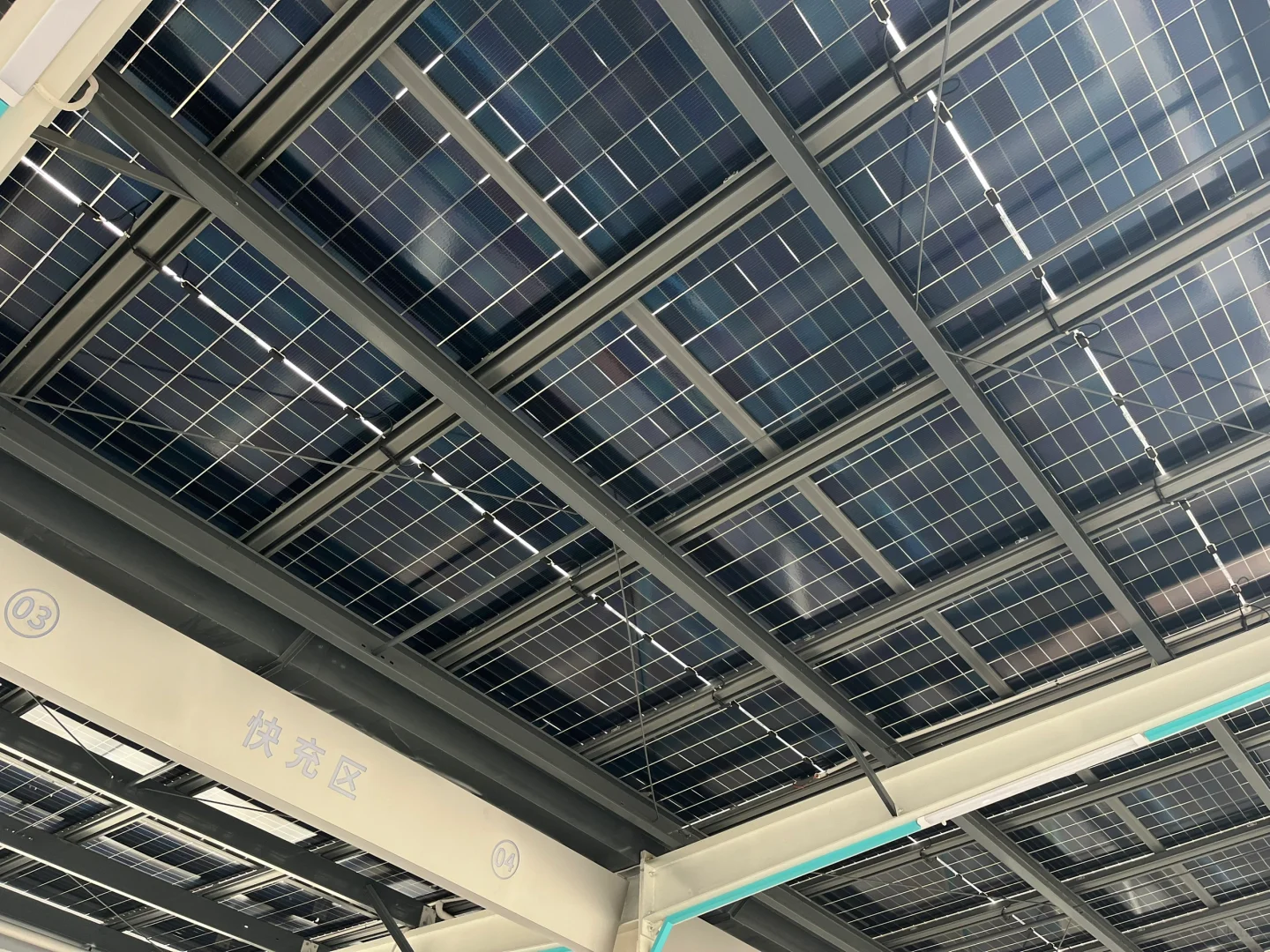 ?光伏充电桩｜把阳光“充”进车里的黑科技！