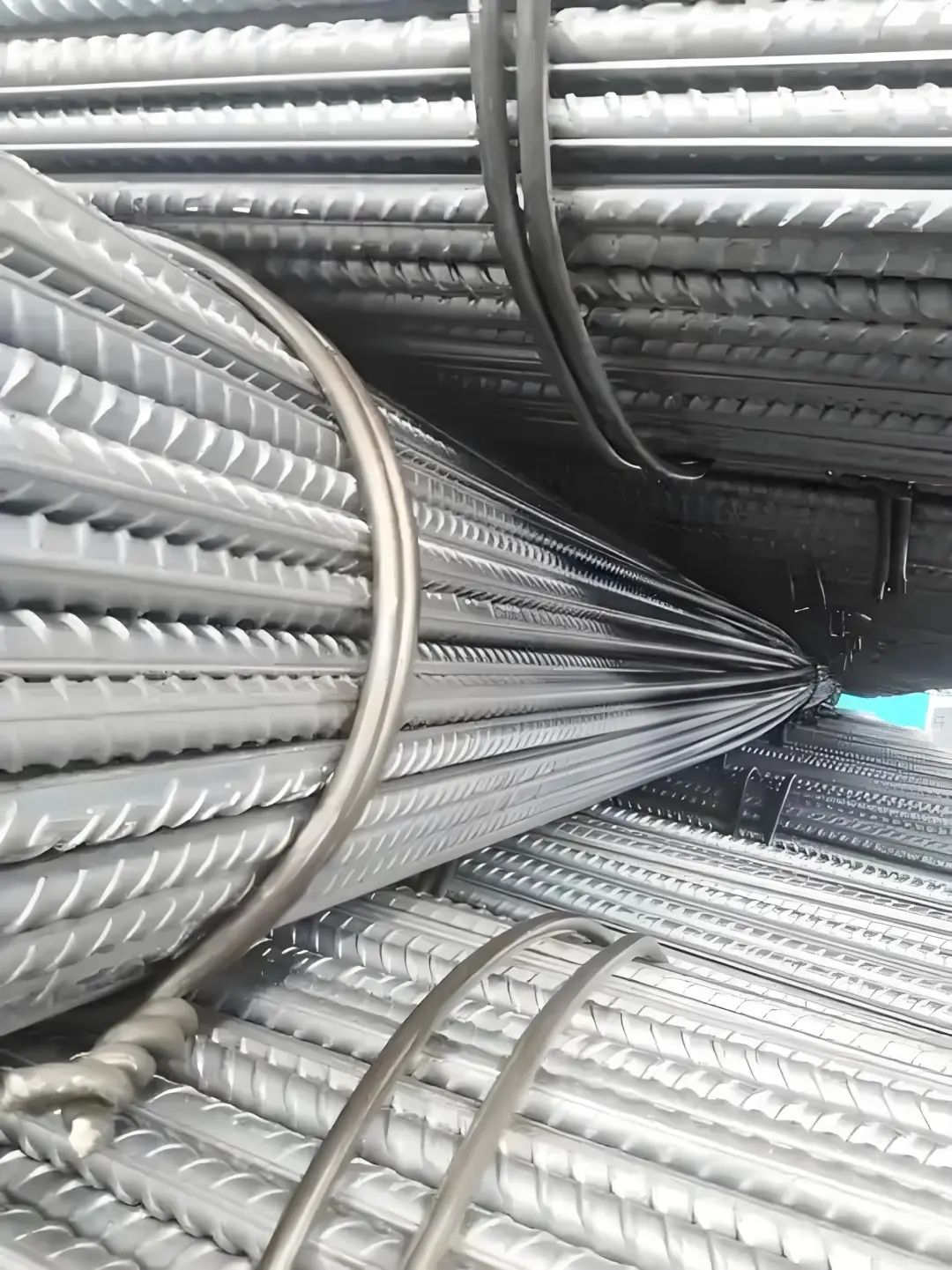 HRB500E钢筋HRB500E + 高强线材30MnSi?