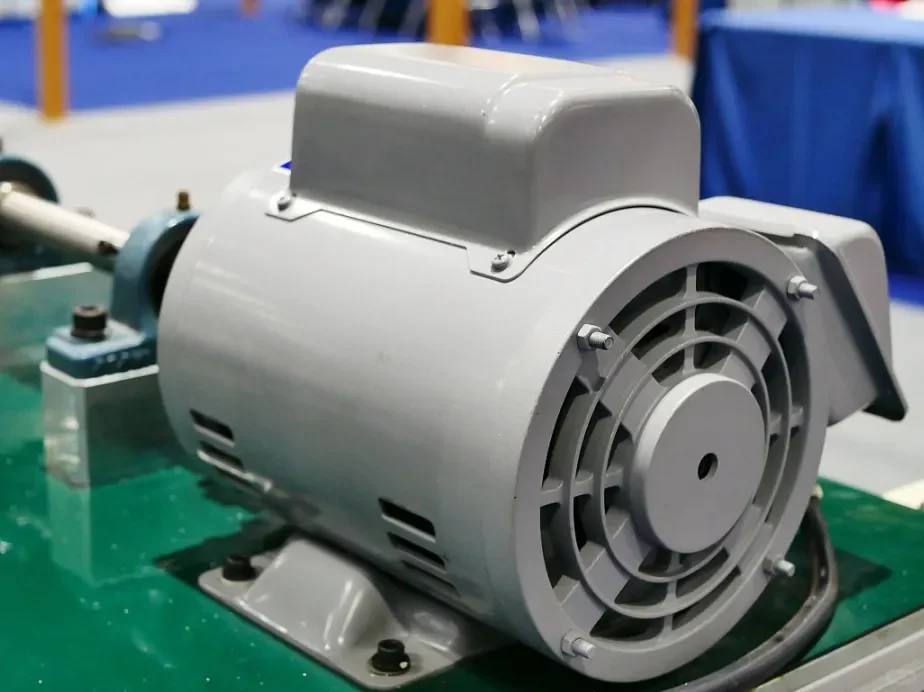 加快“双碳”目标，助力企业转型