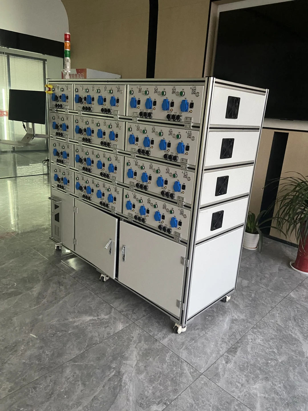 外放机老化测试设备～