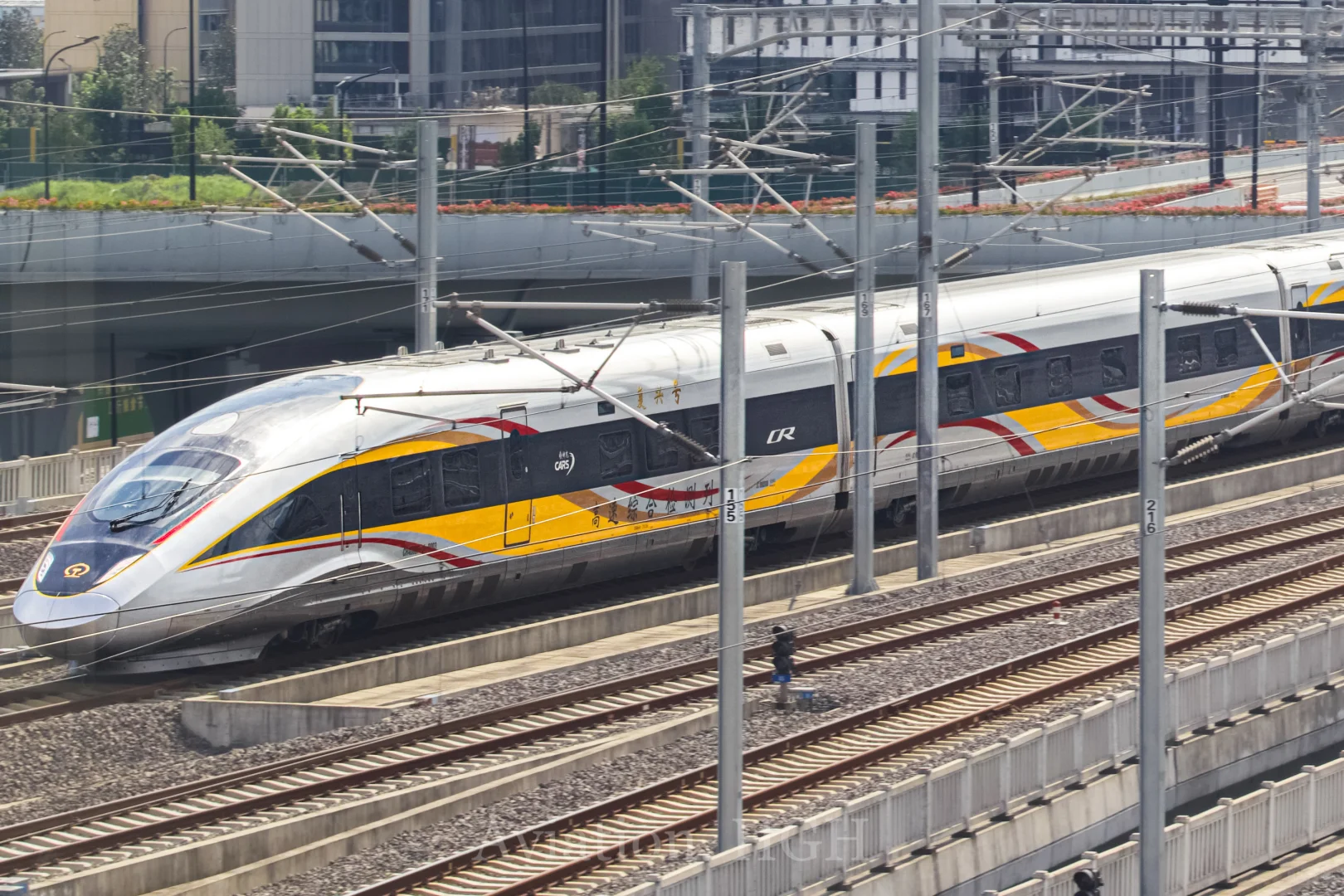 “开动检，保平安”