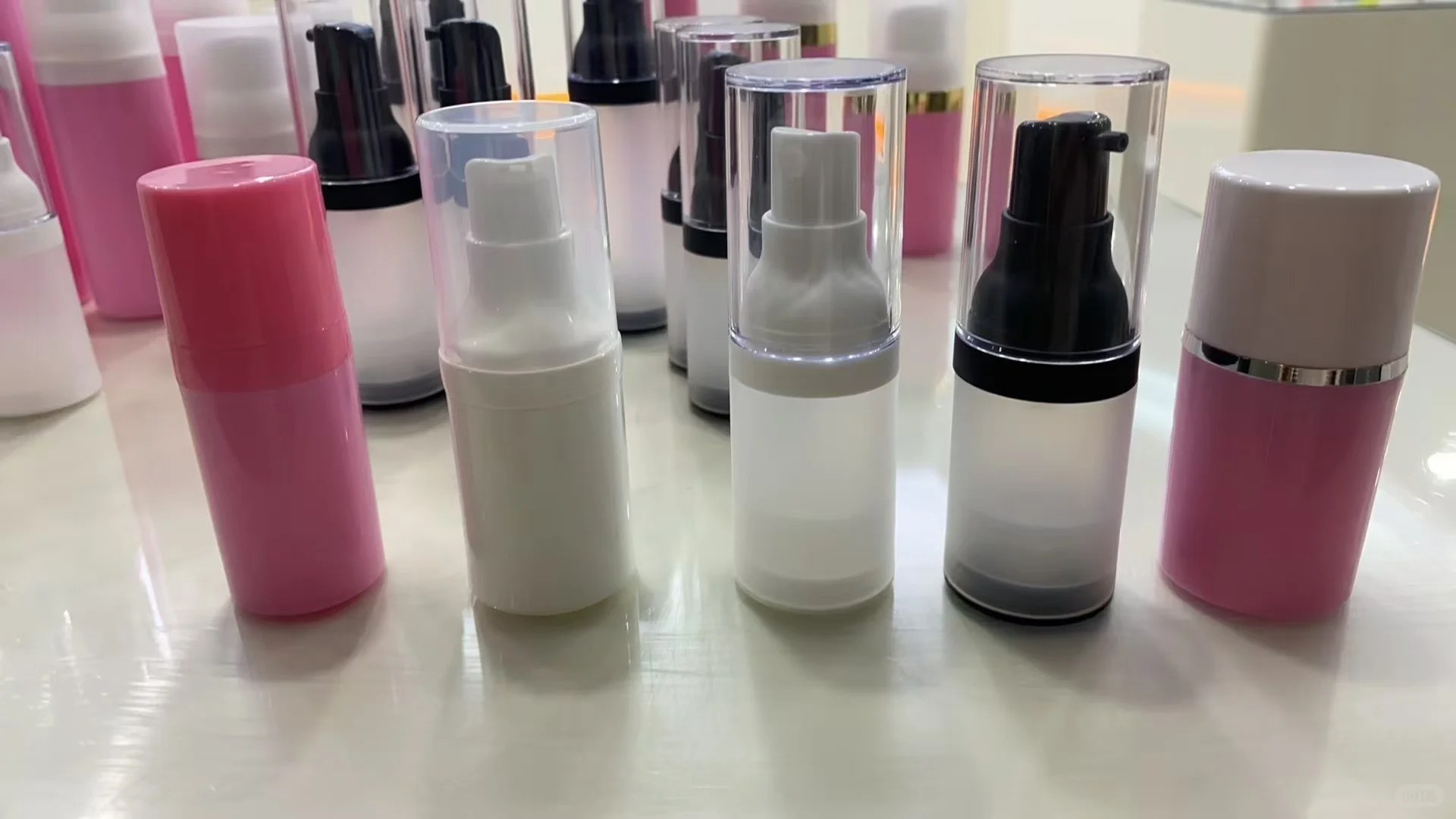 全塑开关泵来了，真空瓶来了