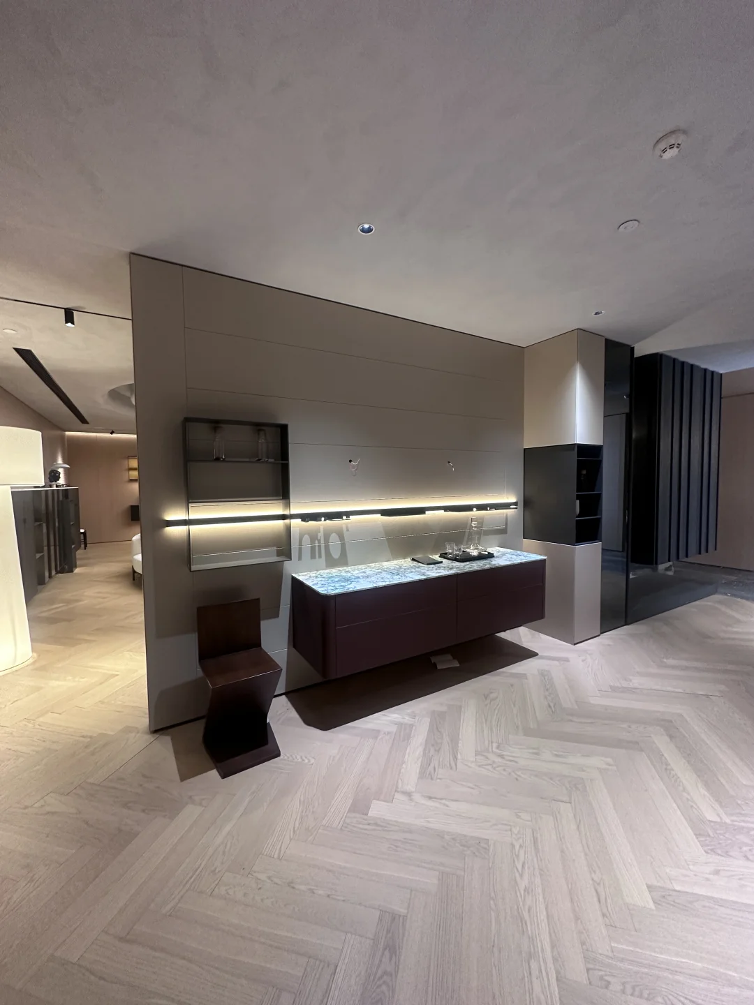 木工车间实拍丨记录工人忙碌的身影