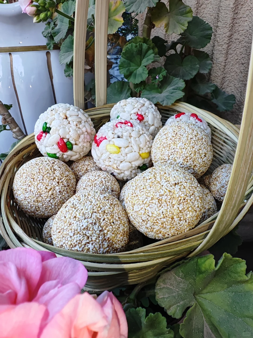 ?小时候的心心念念…小米花团和米花团。