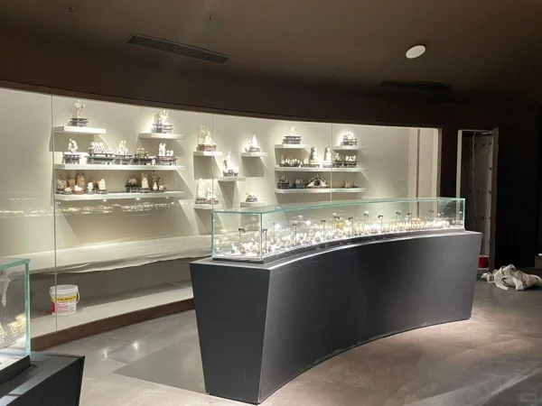 博物馆展柜厂家，专业守护超值文物