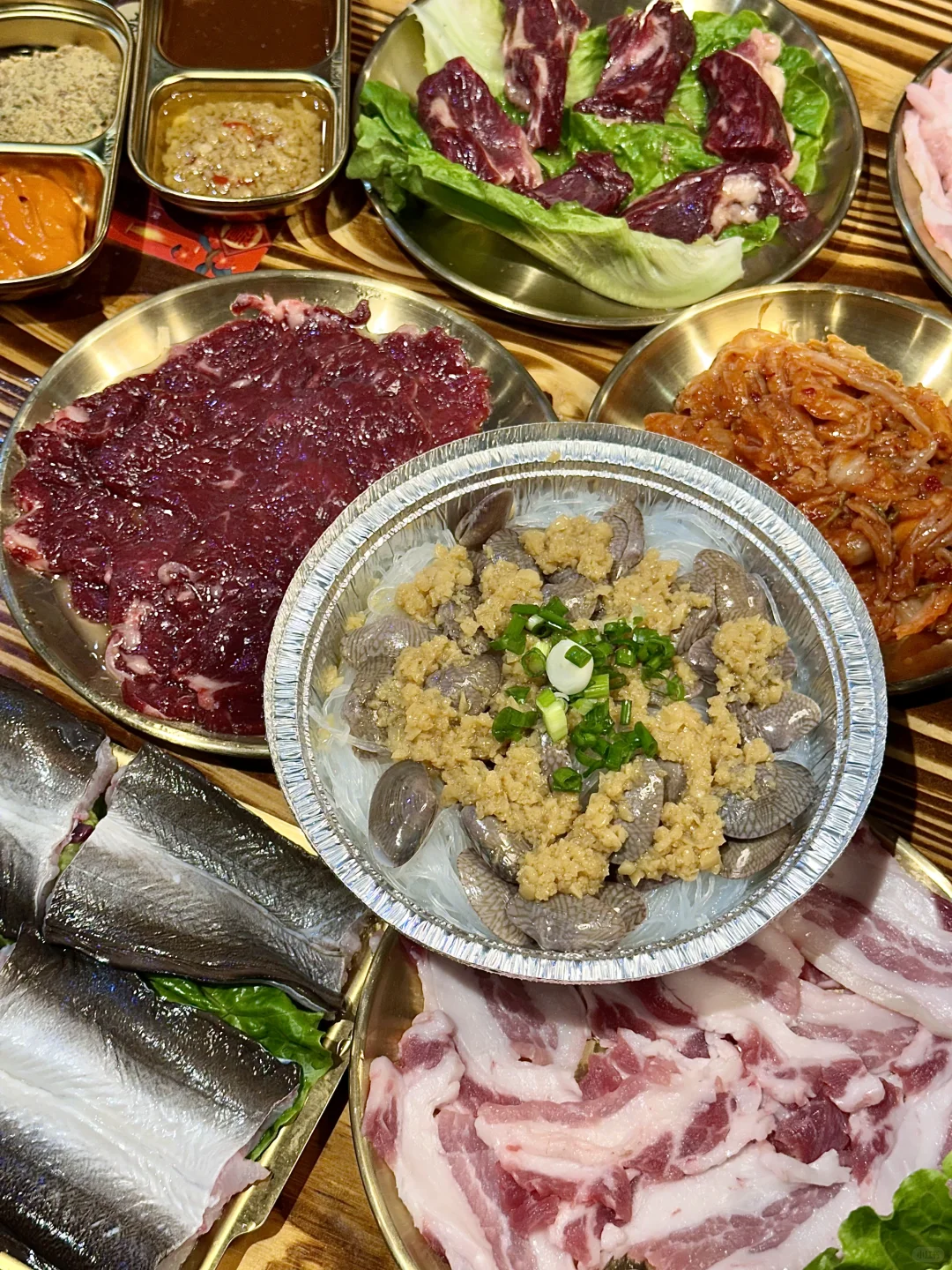 谁在菜市场开烤肉店？鲜到让我一周去三次