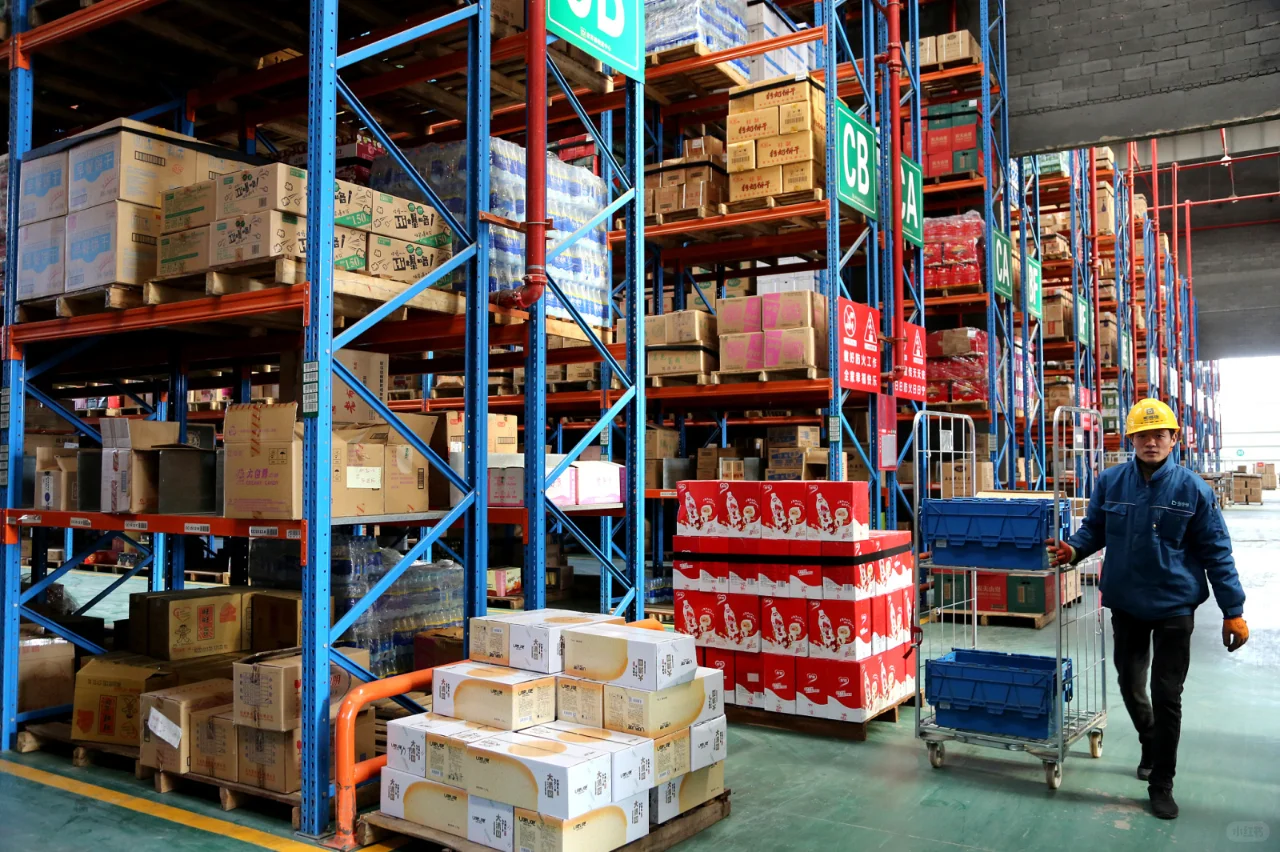 上海物流公司浅谈物流运输常见的运输工具