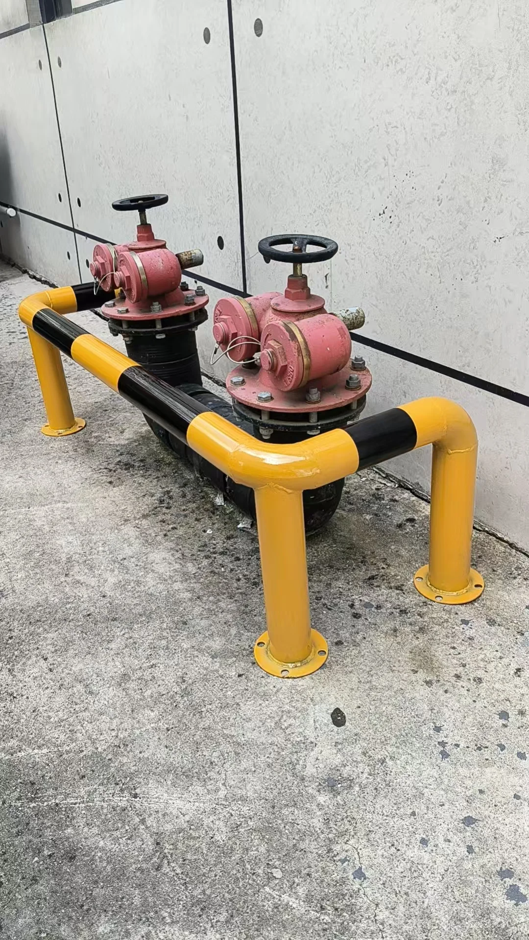 新厂房消防栓防撞护栏杆 U型挡车杆客户返图