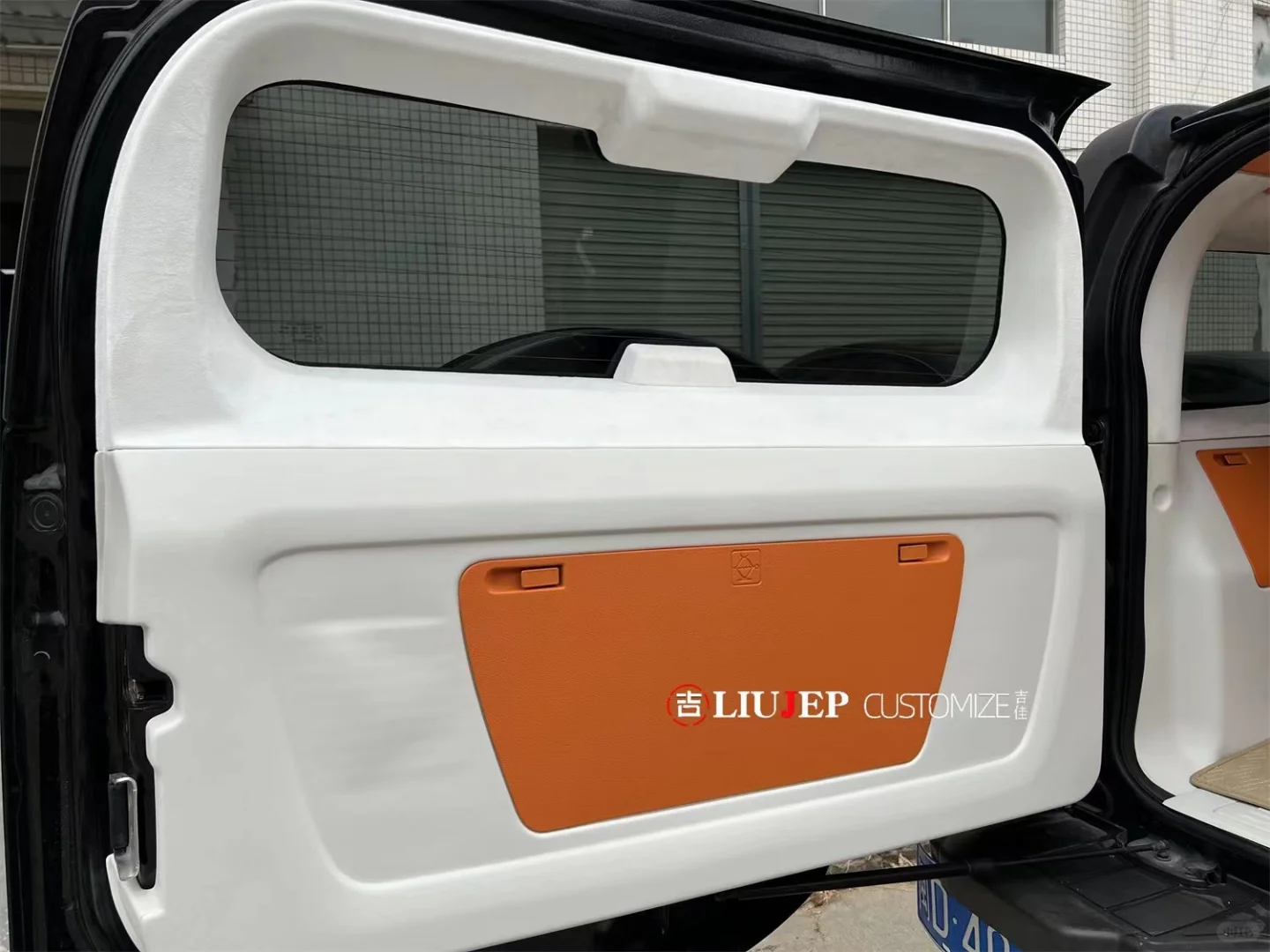 悍马H3内饰座椅顶棚仪表盘翻新包覆