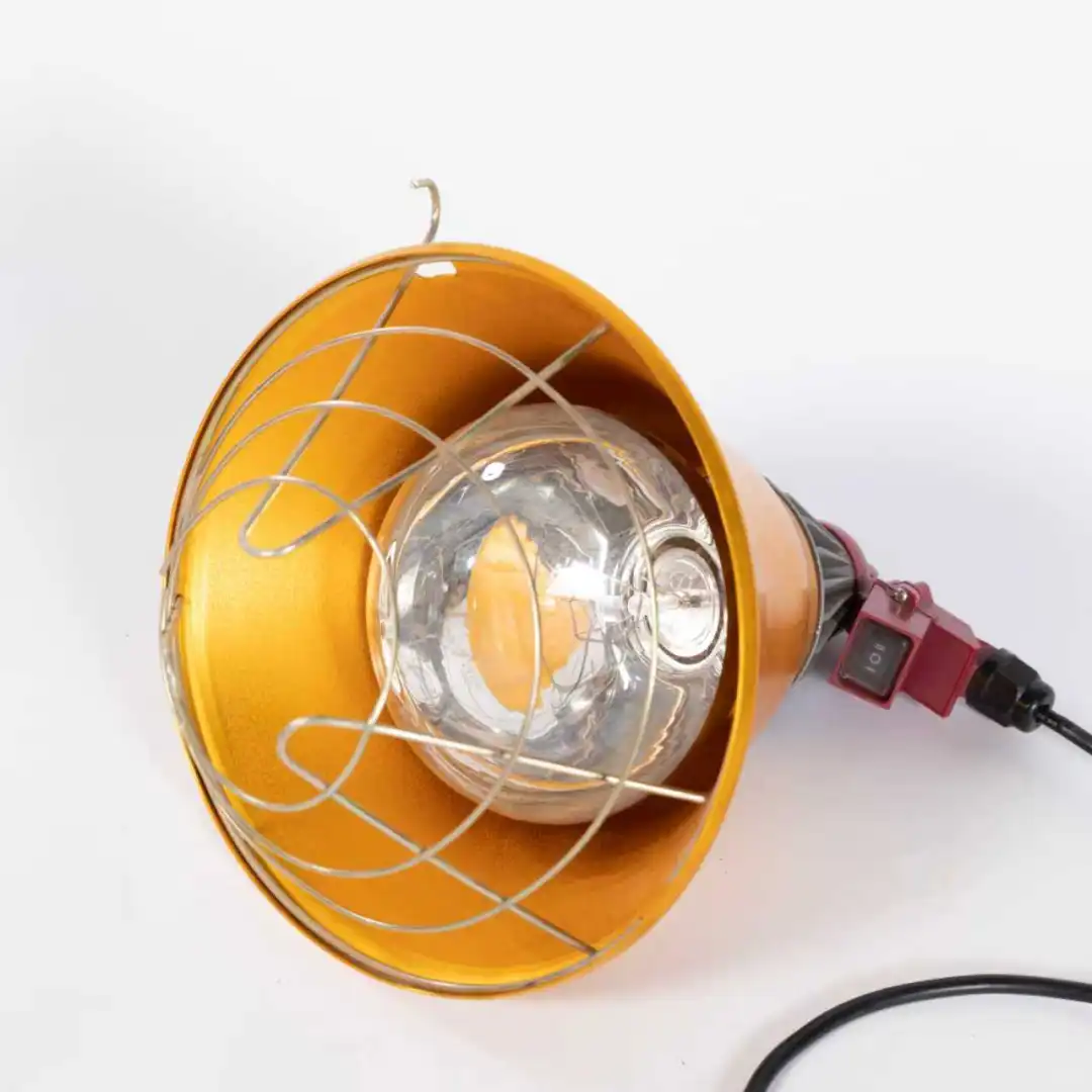 养殖设备一站式采购：养猪场仔猪保温灯