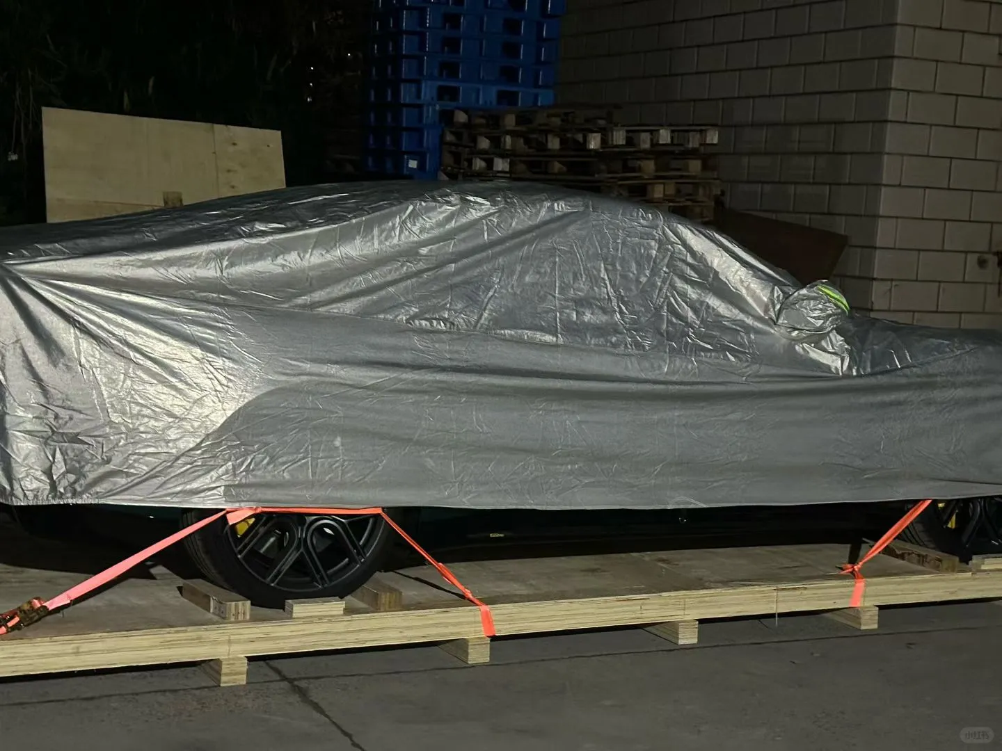 汽车出口飞机空运运输。