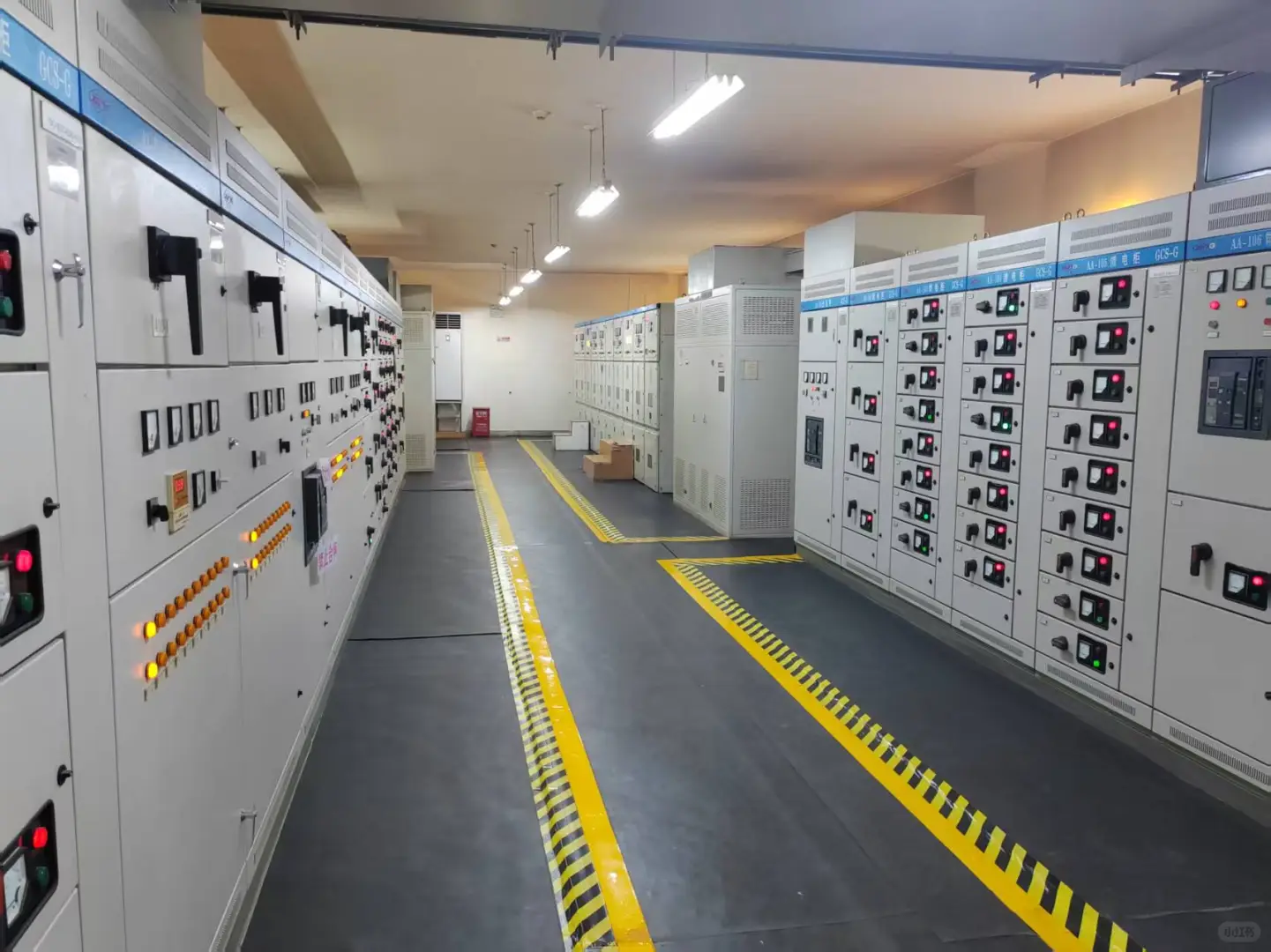 从传统到智能：配电室运维模式的变革之路