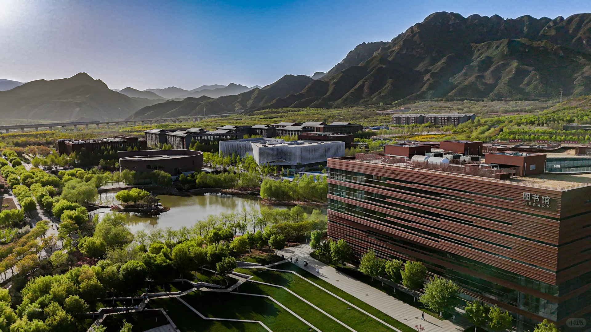 首都高校最美图书馆，北化自荐！