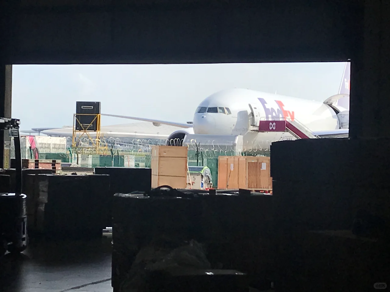 深圳宝安机场货站一日游