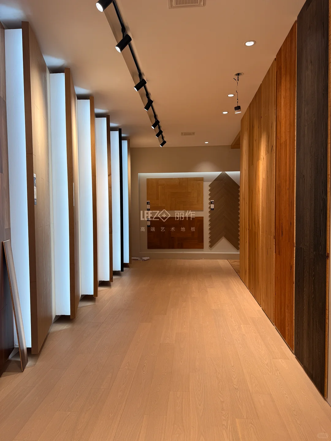 瑞宜家居又一家丽作品牌加盟店在上海落地啦