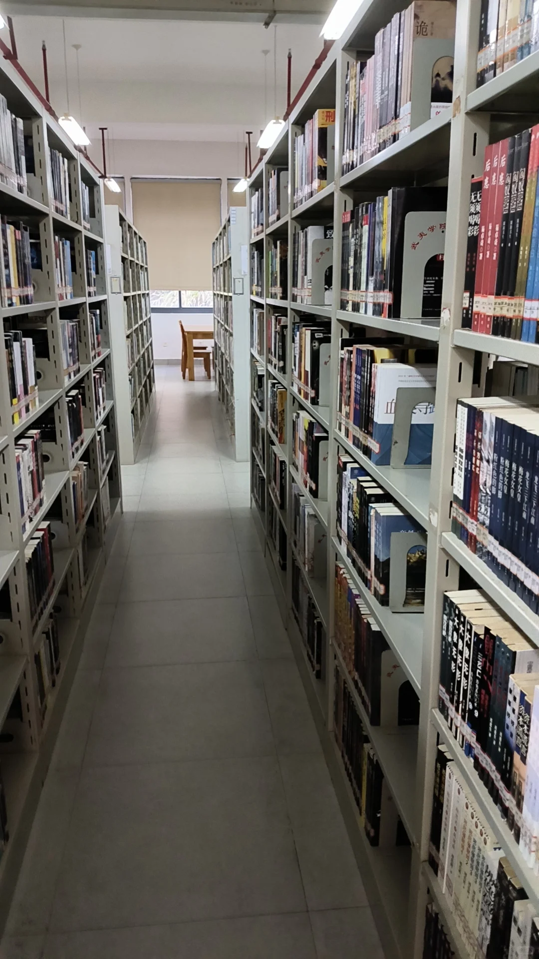 去了趟学校图书馆竟然发现……