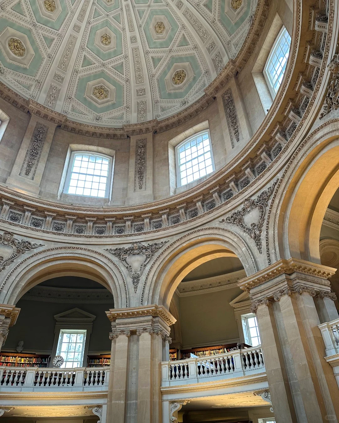 汉弗莱图书馆｜全球第四美古老图书馆