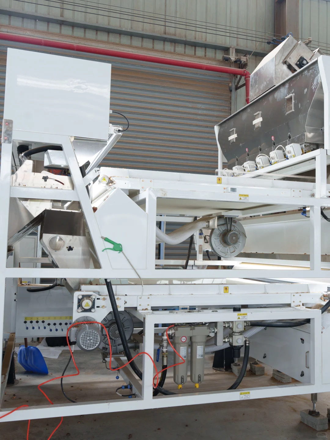 农村电商生活日常之外出参观全自动生产线