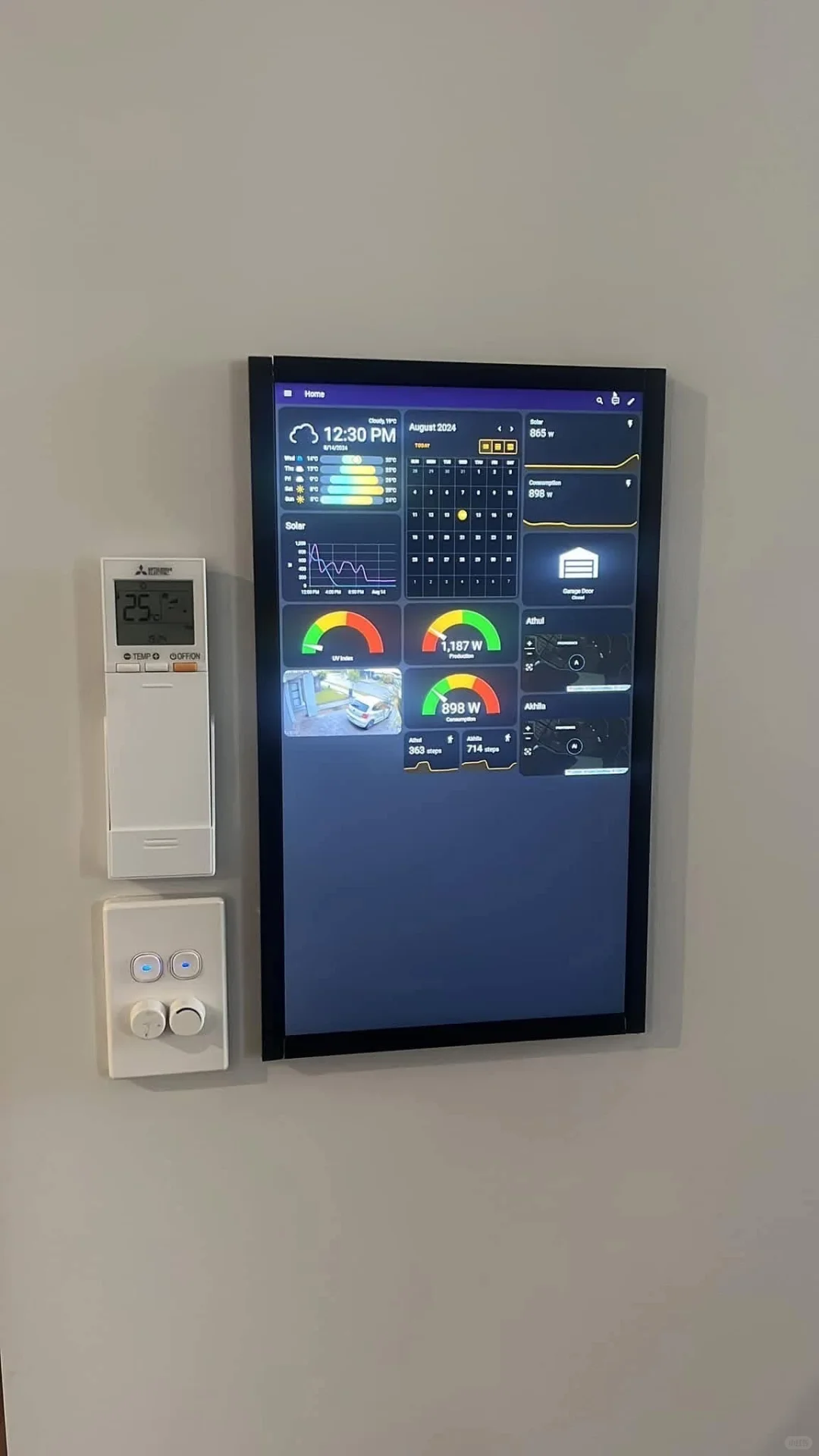 家庭智能控制面板（Smart Home Dashboard）