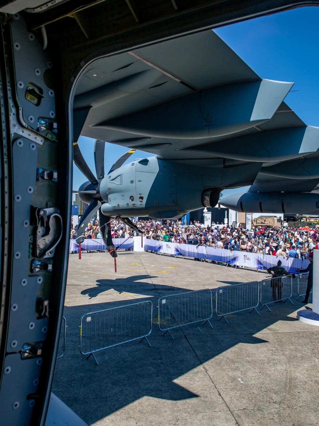 ??法国军用运输机里啥样？附座椅测评