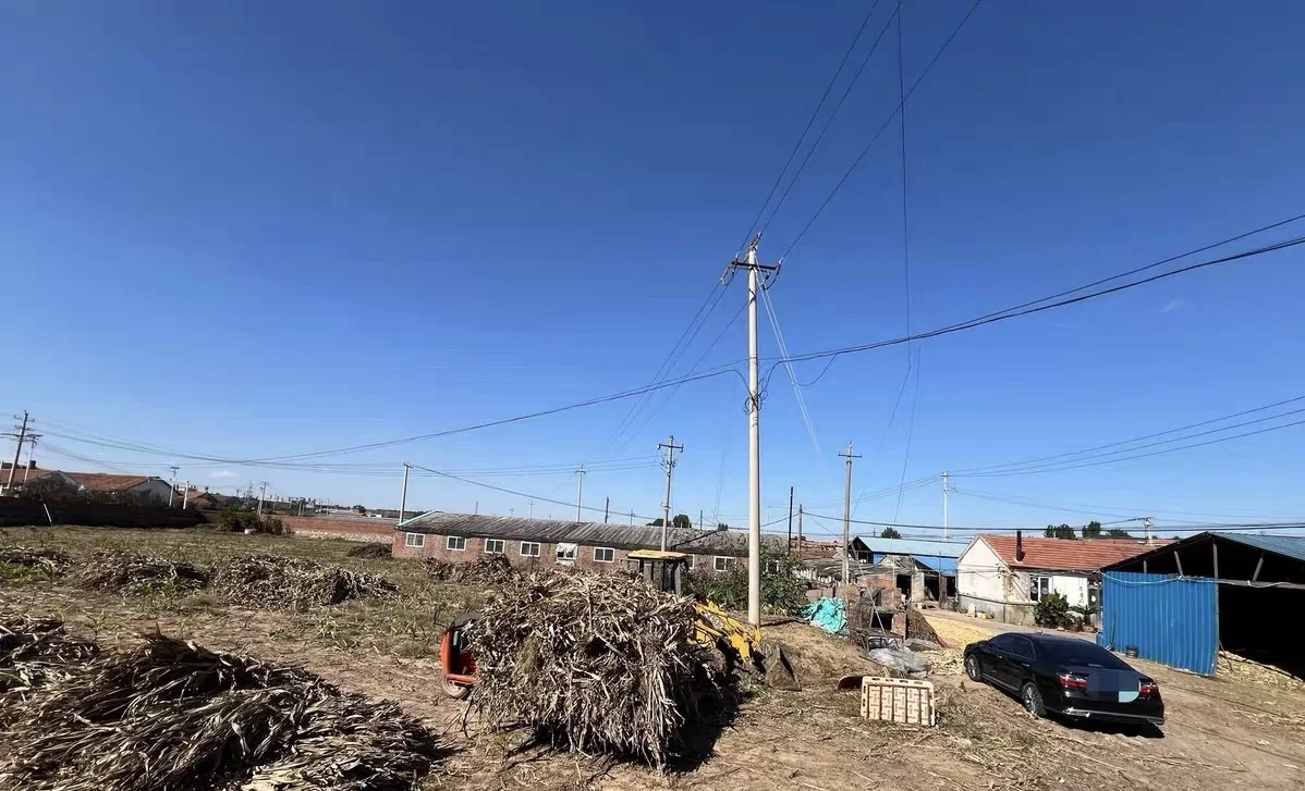 十二亩大院出租，机械设备齐全，人来就能住