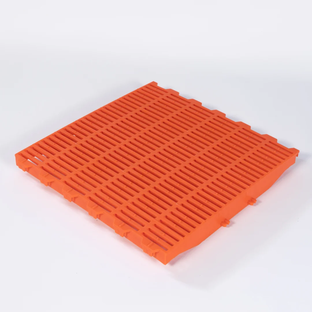 养殖设备一站式采购：养殖场塑料漏粪板来啦