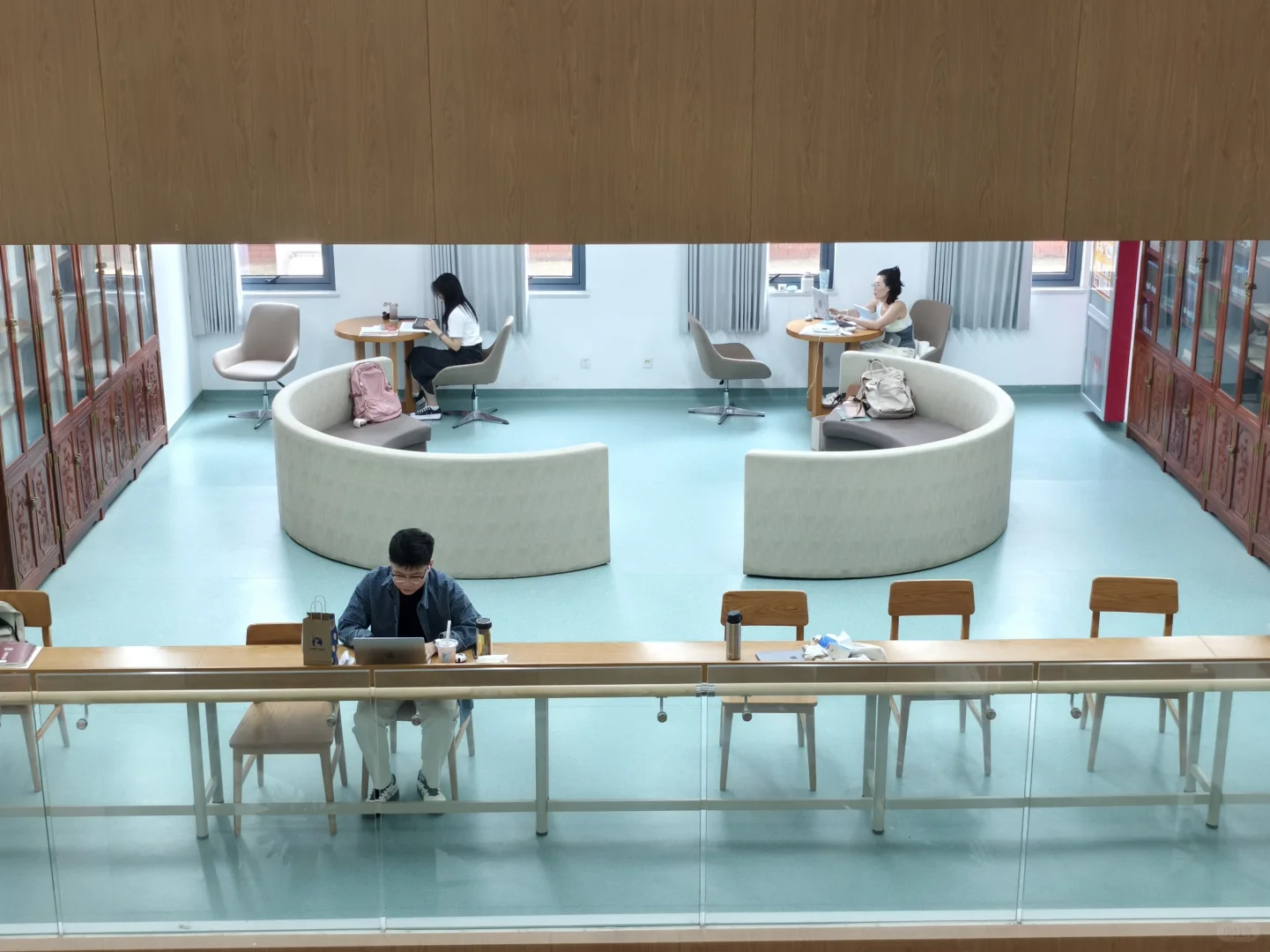 漫卷·象牙塔：中国政法大学丨图书馆