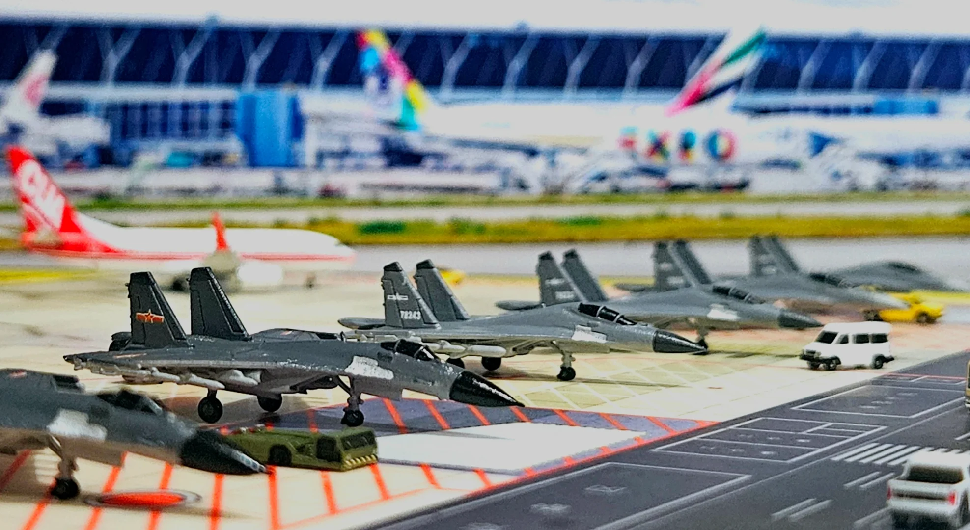 1/400 军民两用机场！