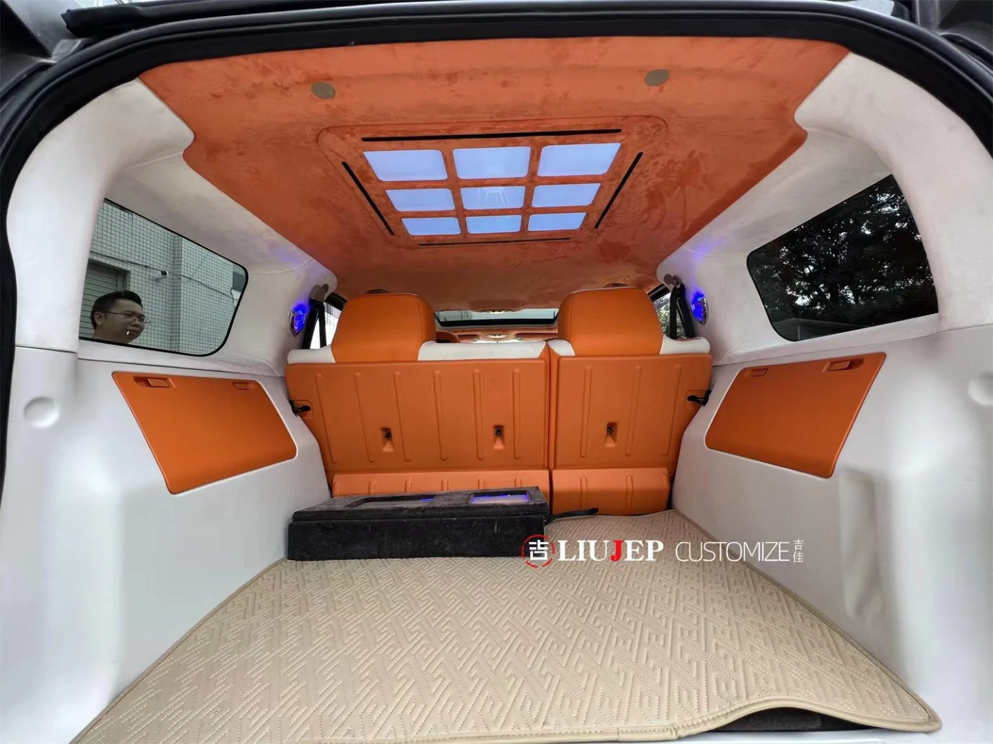 悍马H3内饰座椅顶棚仪表盘翻新包覆